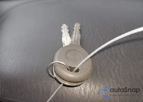 2002 Jeep Grand Cherokee Overland z USA, uszkodzony, nr VIN 1J8GW68JX2C104082